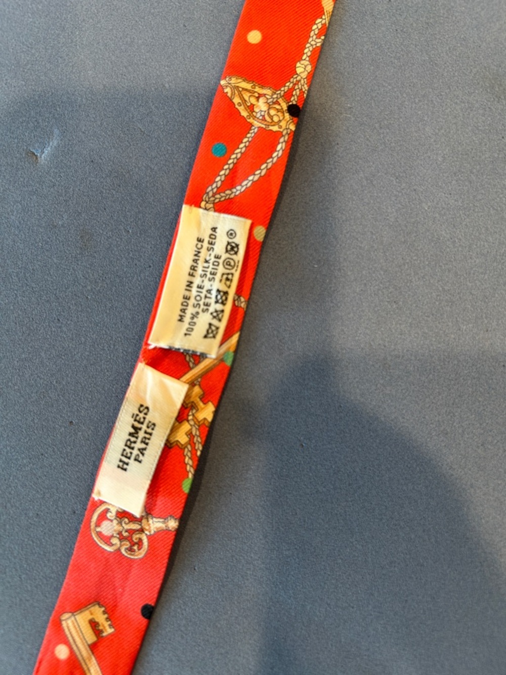 Small Hermes Orange Silk Twilly - Picture 3 of 7